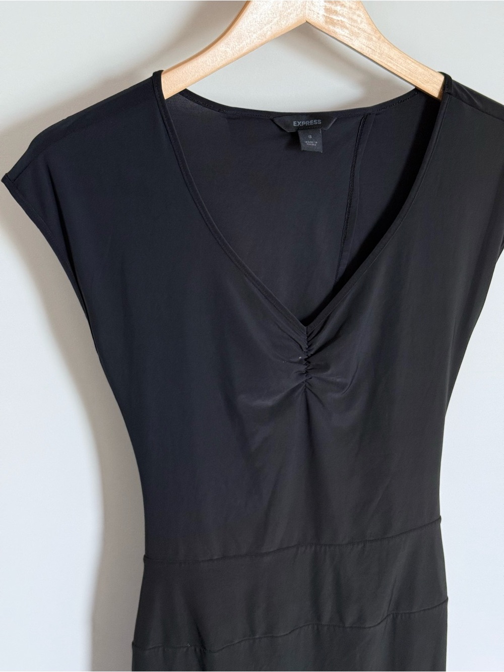 Express Black V-Neck Cutout Back Dress Small - Picture 3 of 13